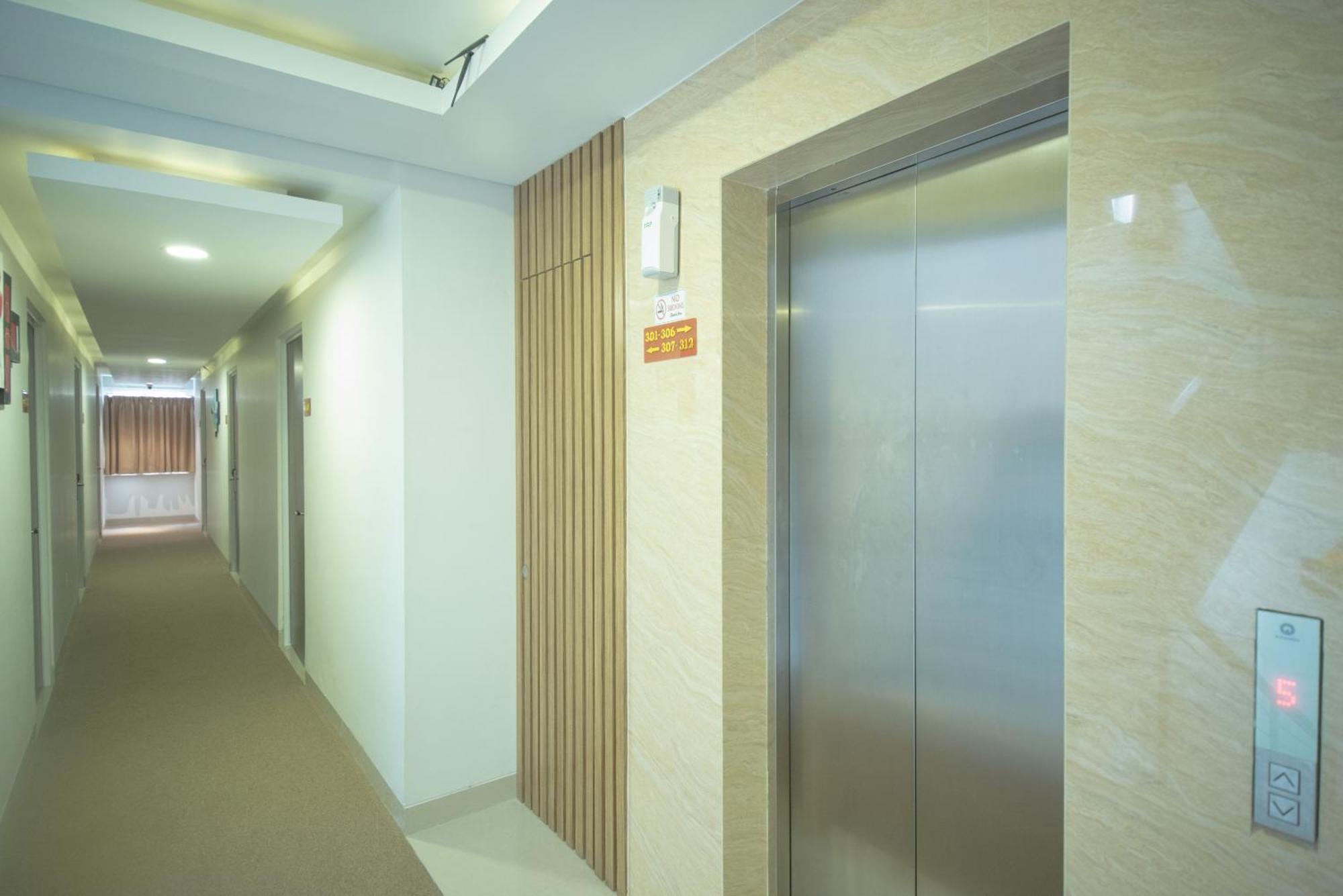 Super Oyo Flagship 101 Apple Platinum Hotel Jakarta Ngoại thất bức ảnh