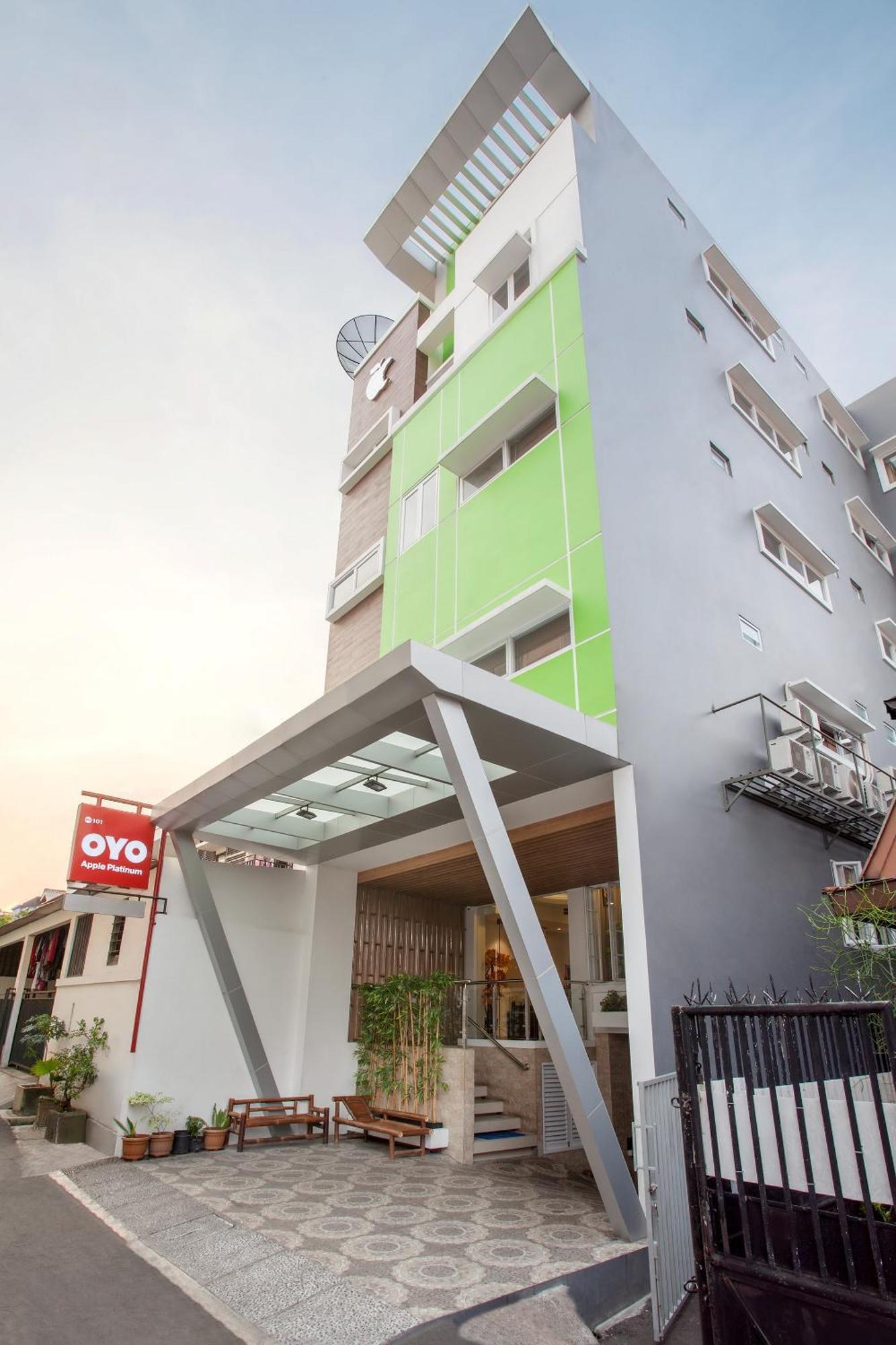 Super Oyo Flagship 101 Apple Platinum Hotel Jakarta Ngoại thất bức ảnh